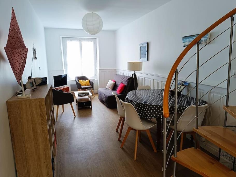 Chez Louisette Centre Ville Et Plages A Pied! Concarneau Bagian luar foto