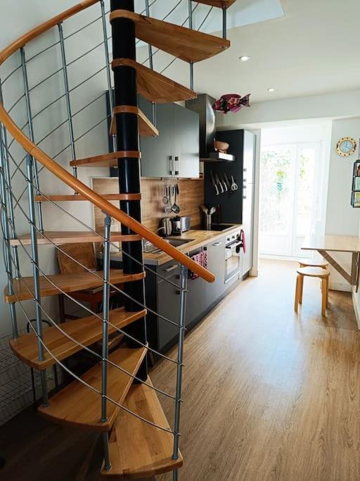 Chez Louisette Centre Ville Et Plages A Pied! Concarneau Bagian luar foto